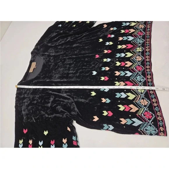 Double D Ranch Crushed Velvet Embroidered Dolman Sleeve Blouse Black Size S - Picture 7 of 7